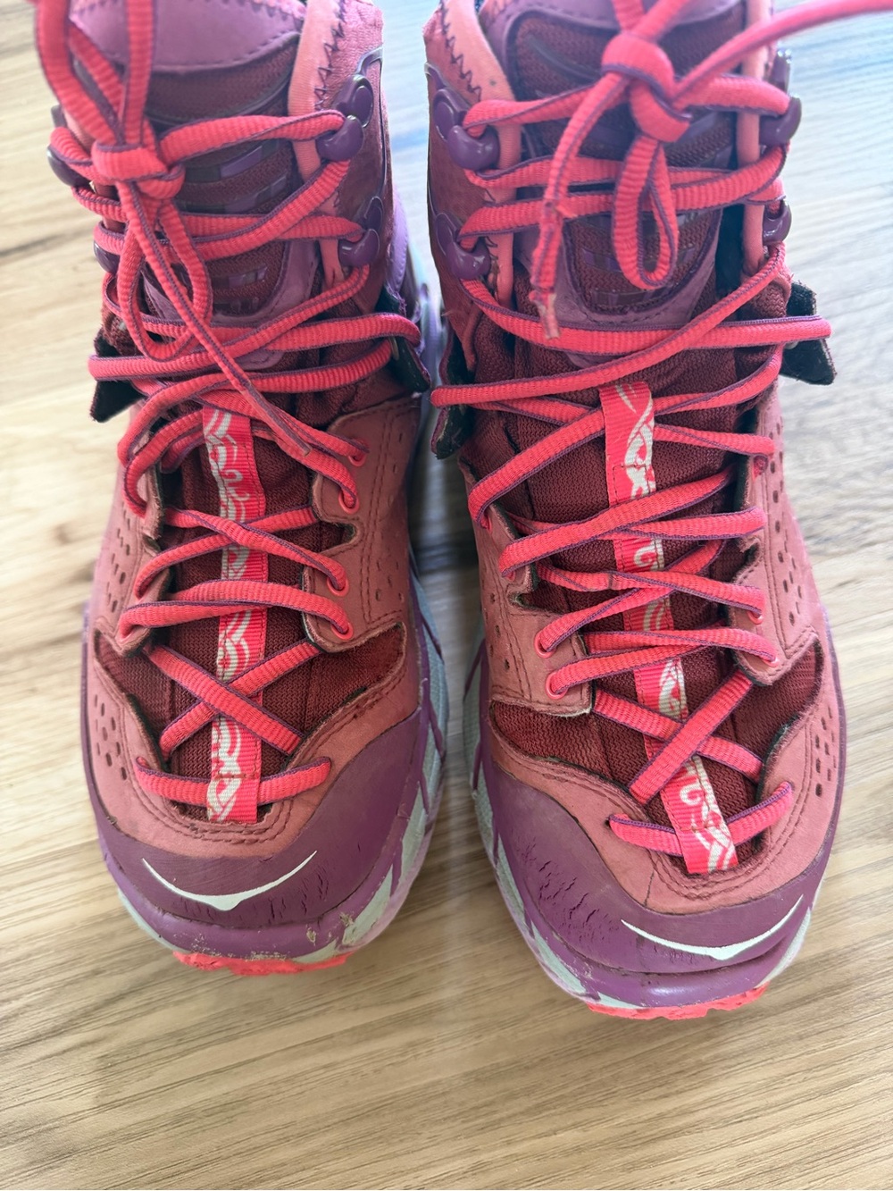 Rare Hoka One One Tor Ultra Hi WP Trail Hiking Boots Dark Plum Size 7 Women - Picture 11 of 12